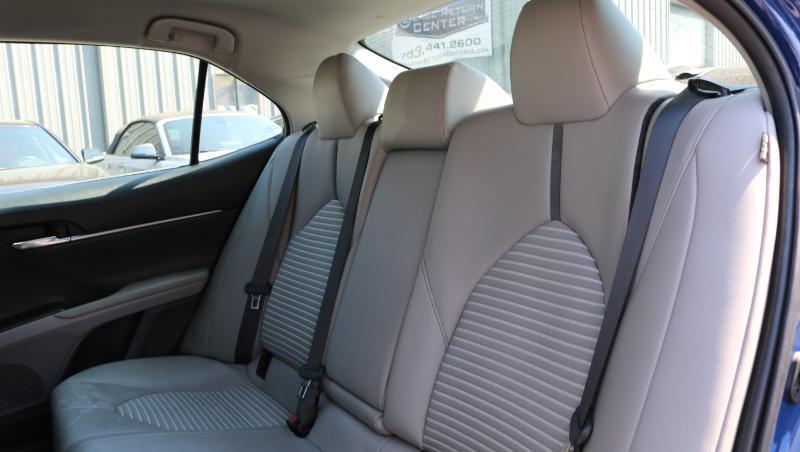 Toyota Camry SE Nightshade Auto (Natl) 2023