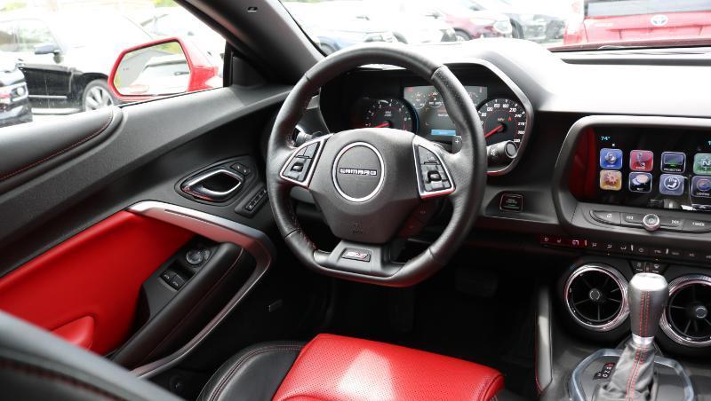 Chevrolet Camaro 2dr Cpe 2SS 2016