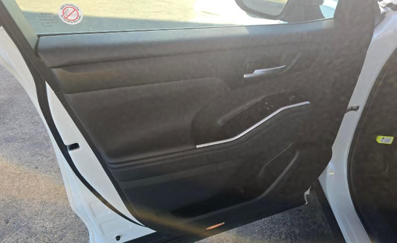 Toyota Highlander XLE Nav AWD V6 2025