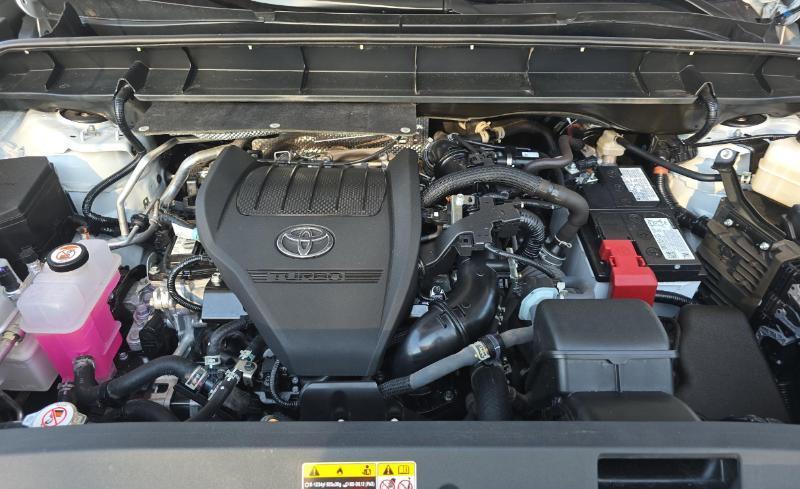 Toyota Highlander XLE Nav AWD V6 2025