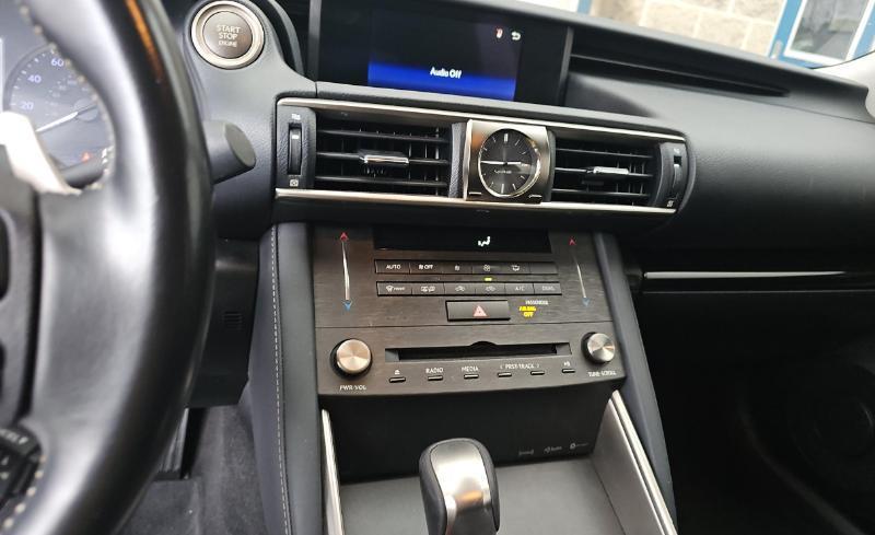 Lexus IS IS 300 RWD 2020