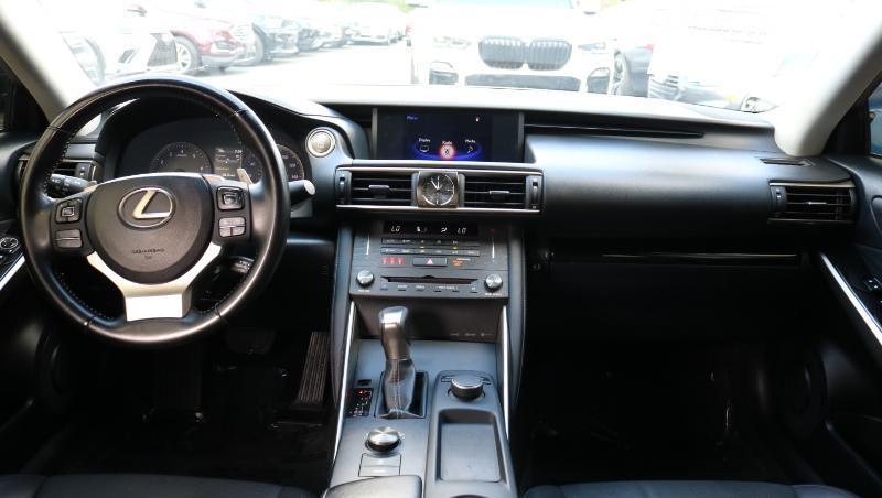 Lexus IS IS 300 RWD 2020