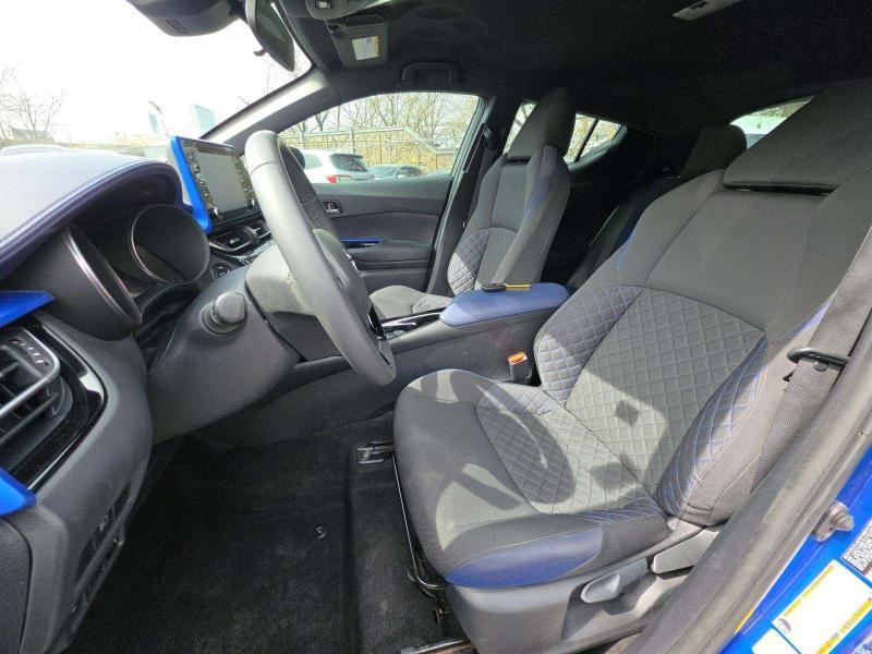 Toyota C-HR Nightshade FWD (Natl) 2021