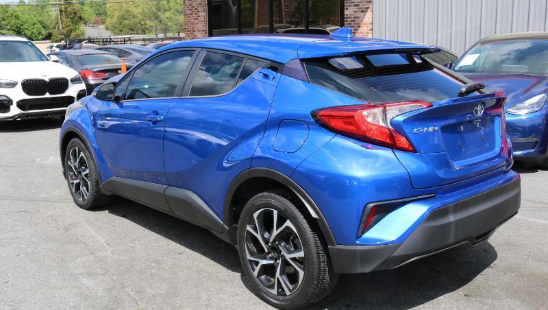 Toyota C-HR Nightshade FWD (Natl) 2021