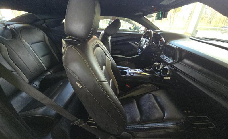 Chevrolet Camaro 2dr Cpe 2LT 2022