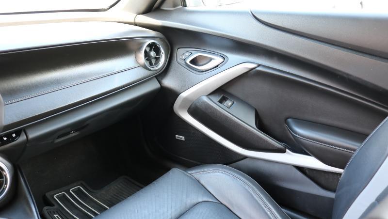 Chevrolet Camaro 2dr Cpe 2LT 2022