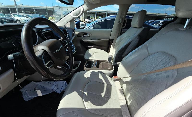 Chrysler Pacifica Touring L FWD 2018