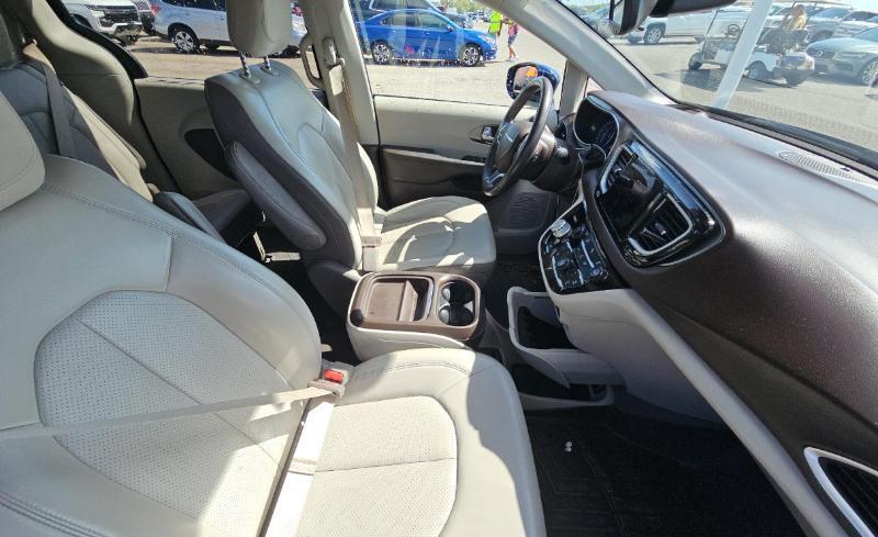 Chrysler Pacifica Touring L FWD 2018