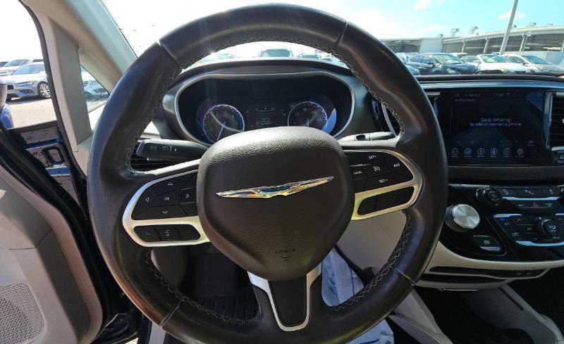 Chrysler Pacifica Touring L FWD 2018