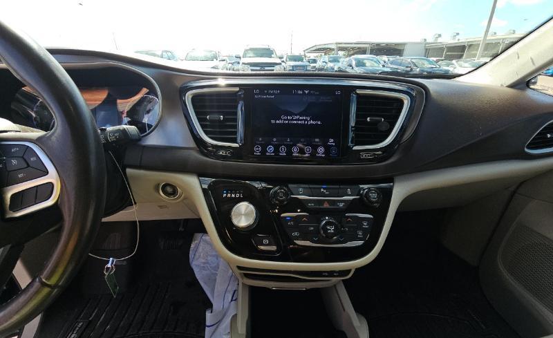 Chrysler Pacifica Touring L FWD 2018