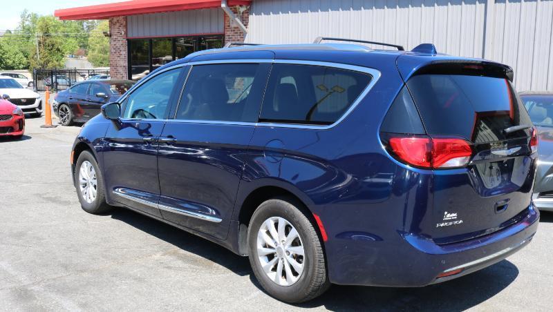 Chrysler Pacifica Touring L FWD 2018
