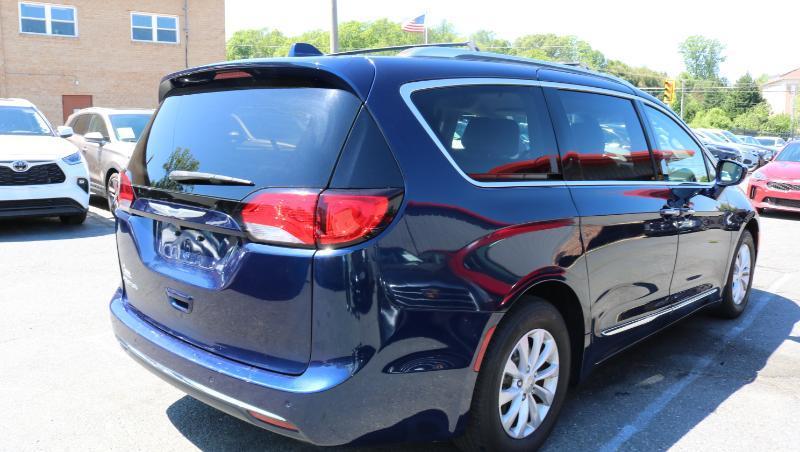 Chrysler Pacifica Touring L FWD 2018