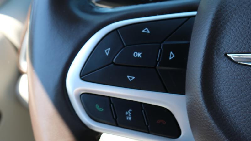 Chrysler Pacifica Touring L FWD 2018