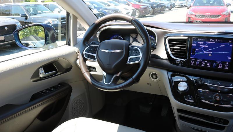 Chrysler Pacifica Touring L FWD 2018