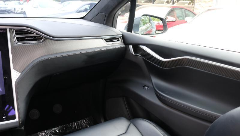 Tesla Model X 75D AWD 2017
