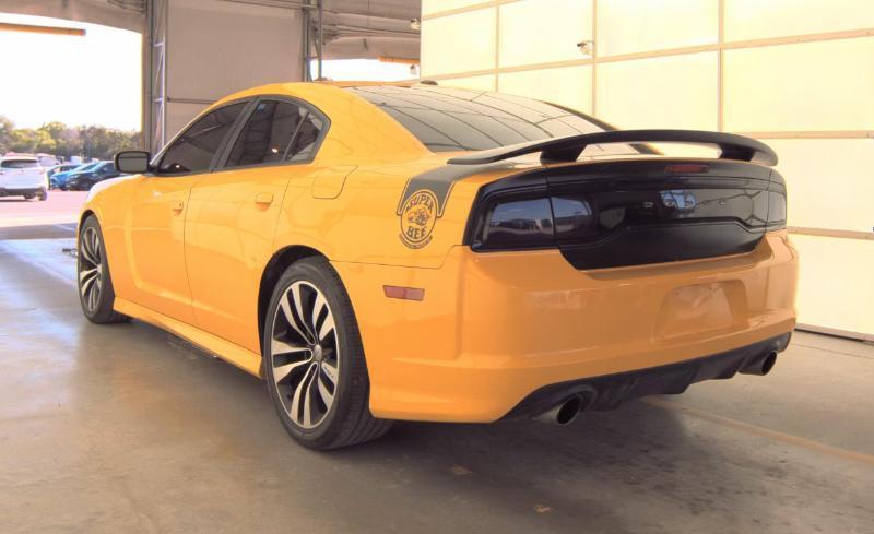 Dodge Charger 4dr Sdn SRT8 Super Bee RWD 2012