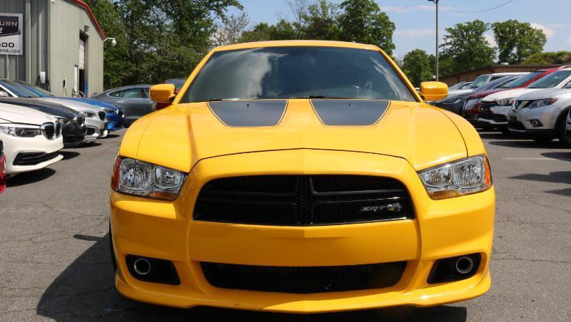 Dodge Charger 4dr Sdn SRT8 Super Bee RWD 2012
