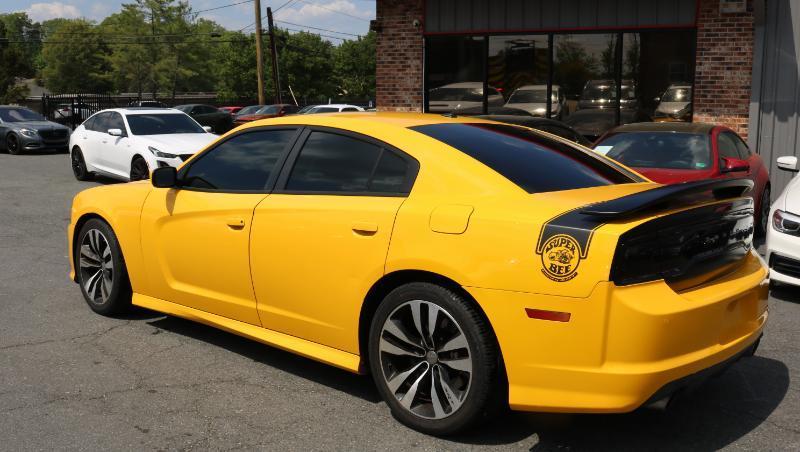 Dodge Charger 4dr Sdn SRT8 Super Bee RWD 2012