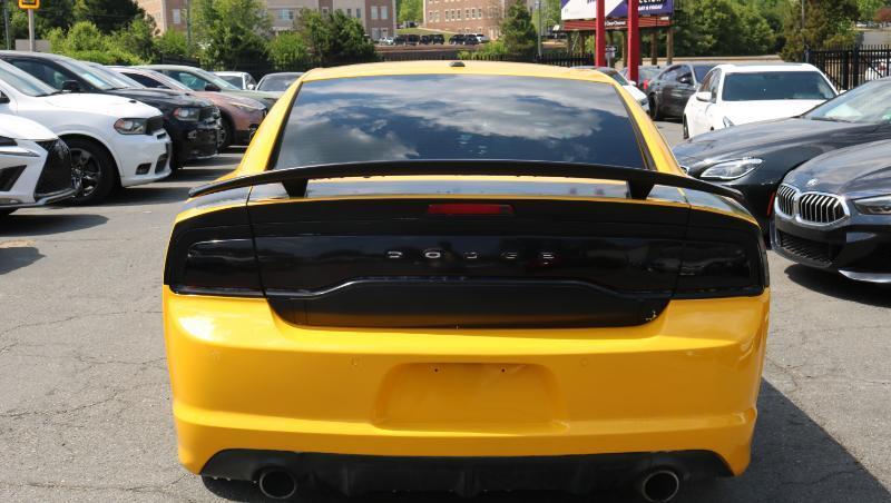 Dodge Charger 4dr Sdn SRT8 Super Bee RWD 2012