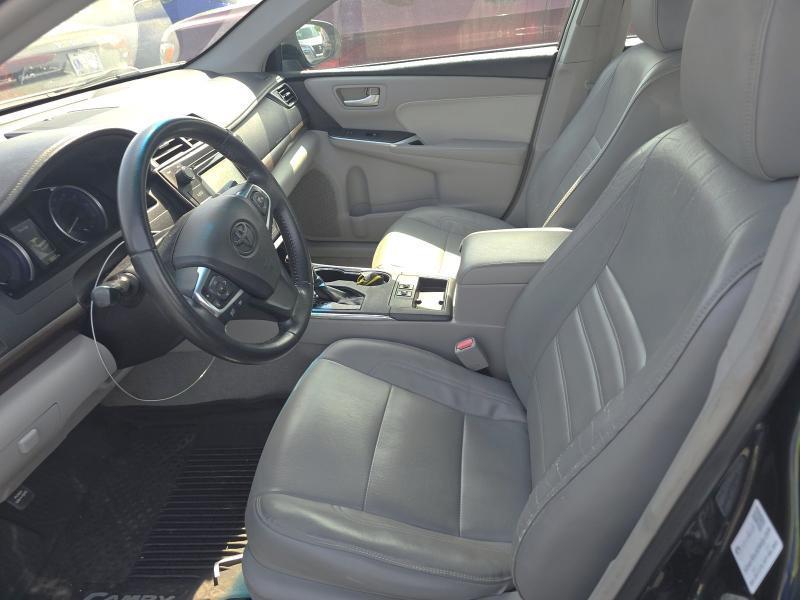 Toyota Camry 4dr Sdn I4 Auto XLE (Natl) 2015