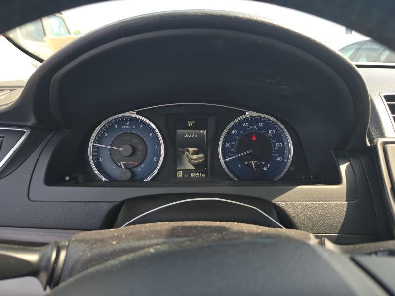 Toyota Camry 4dr Sdn I4 Auto XLE (Natl) 2015