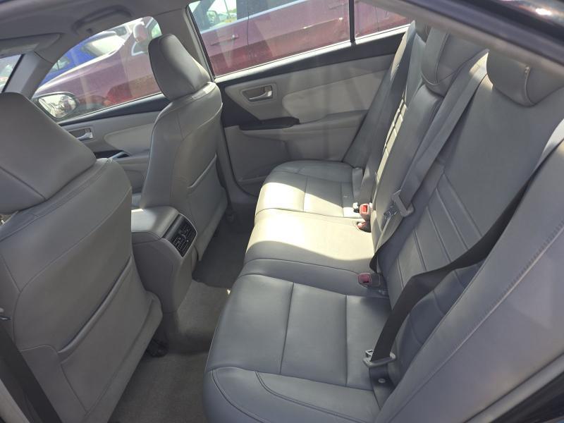 Toyota Camry 4dr Sdn I4 Auto XLE (Natl) 2015