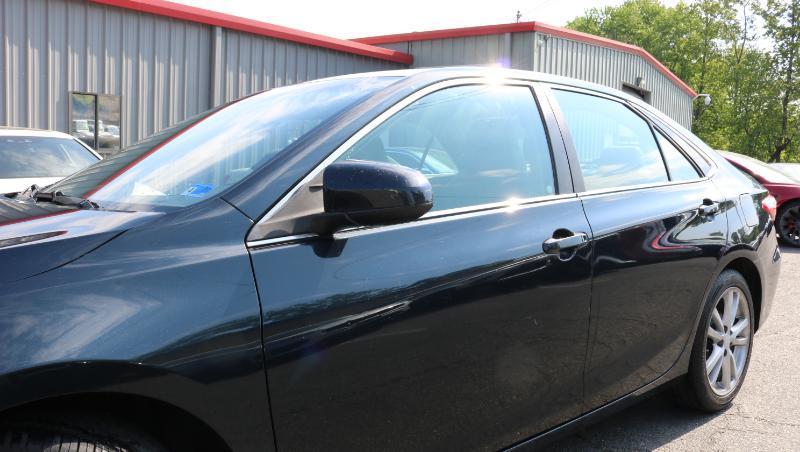 Toyota Camry 4dr Sdn I4 Auto XLE (Natl) 2015