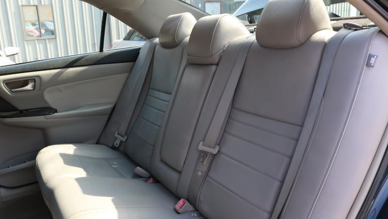Toyota Camry 4dr Sdn I4 Auto XLE (Natl) 2015