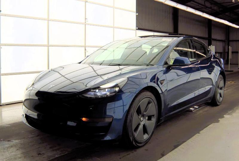 Tesla Model 3 Standard Range RWD 2020