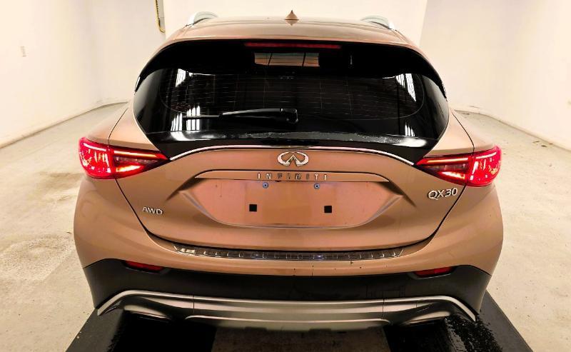 Infiniti QX30 Premium AWD 2018
