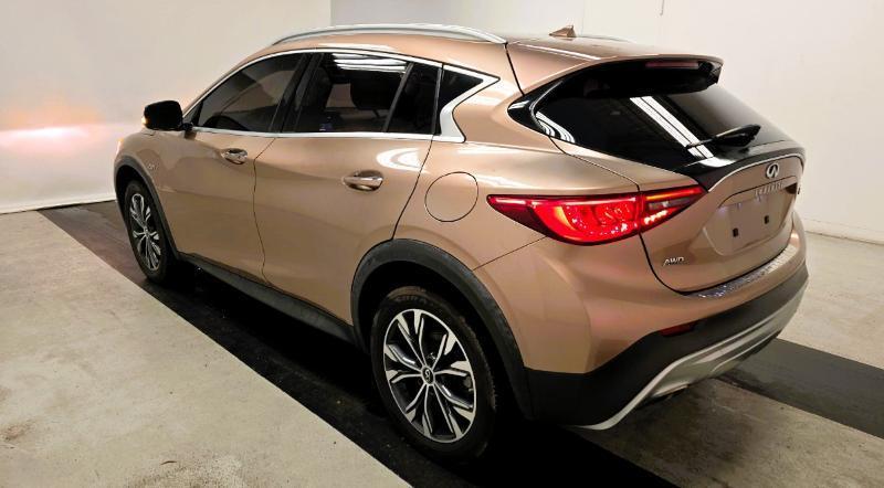 Infiniti QX30 Premium AWD 2018