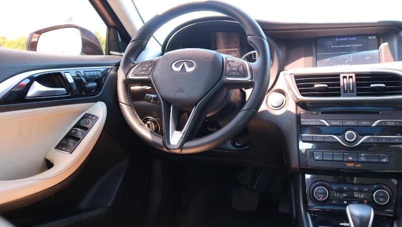 Infiniti QX30 Premium AWD 2018