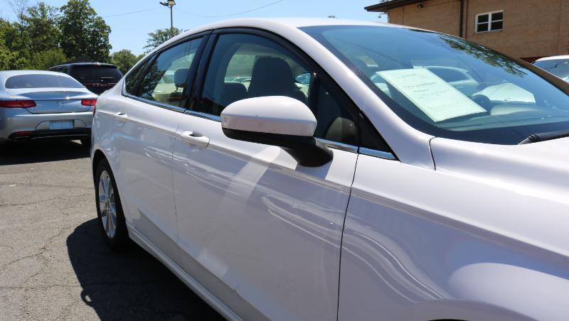 Ford Fusion SE FWD 2020