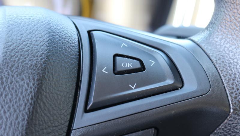 Ford Fusion SE FWD 2020