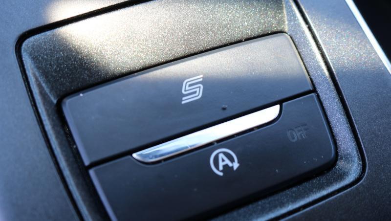 Ford Fusion SE FWD 2020