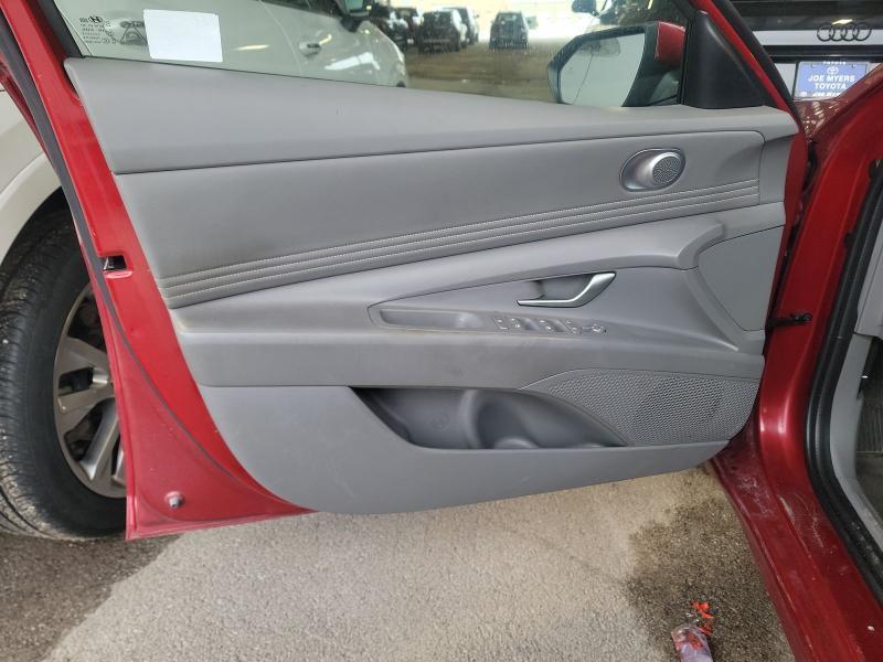 Hyundai Elantra SEL IVT 2024