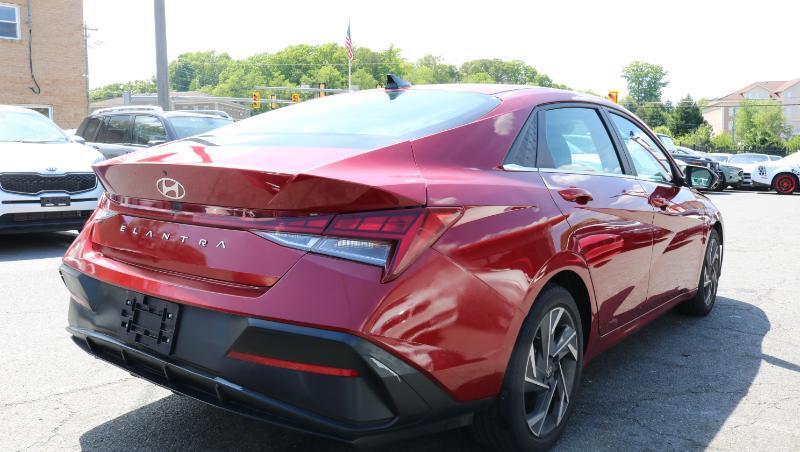 Hyundai Elantra SEL IVT 2024