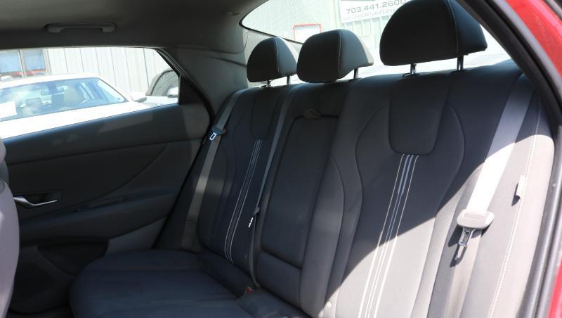 Hyundai Elantra SEL IVT 2024