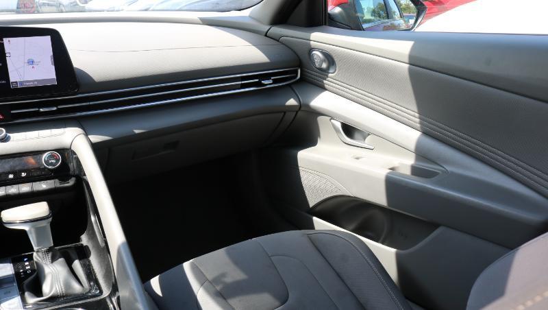 Hyundai Elantra SEL IVT 2024