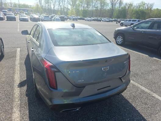 Cadillac CT4 4dr Sdn Luxury 2022