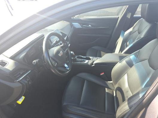 Cadillac CT4 4dr Sdn Luxury 2022