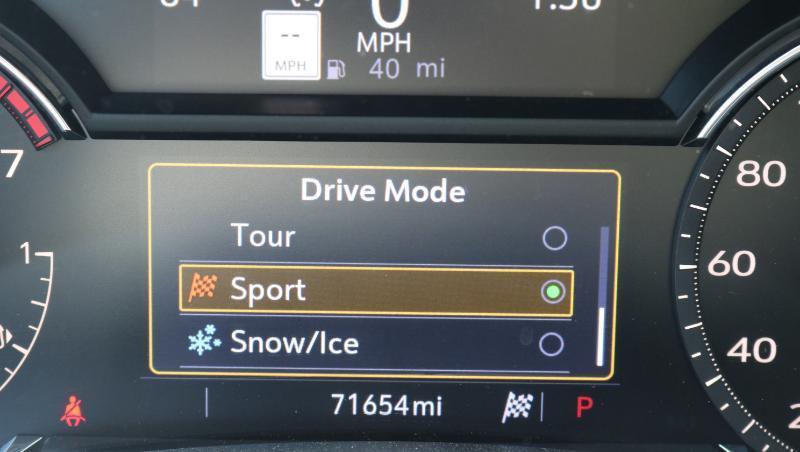 Cadillac CT4 4dr Sdn Luxury 2022