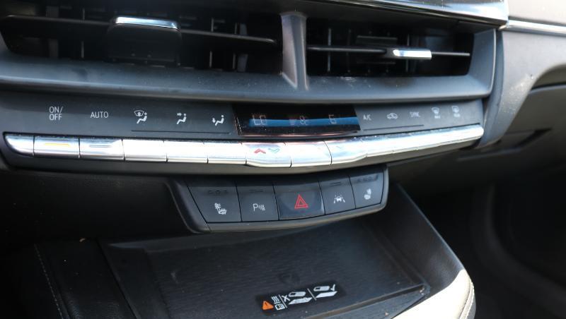 Cadillac CT4 4dr Sdn Luxury 2022