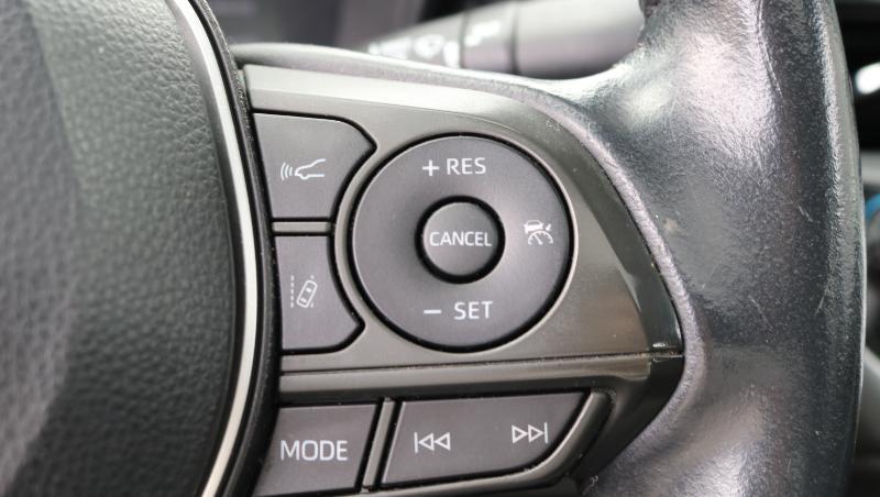 Toyota Corolla SE CVT (Natl) 2020