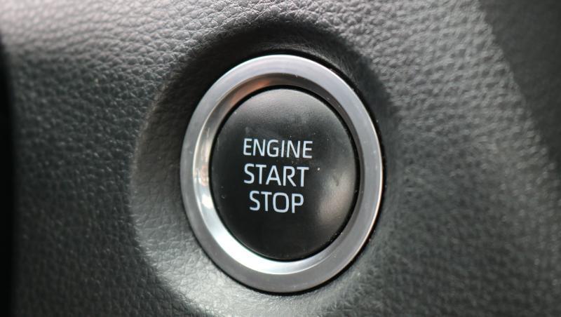 Toyota Corolla SE CVT (Natl) 2020