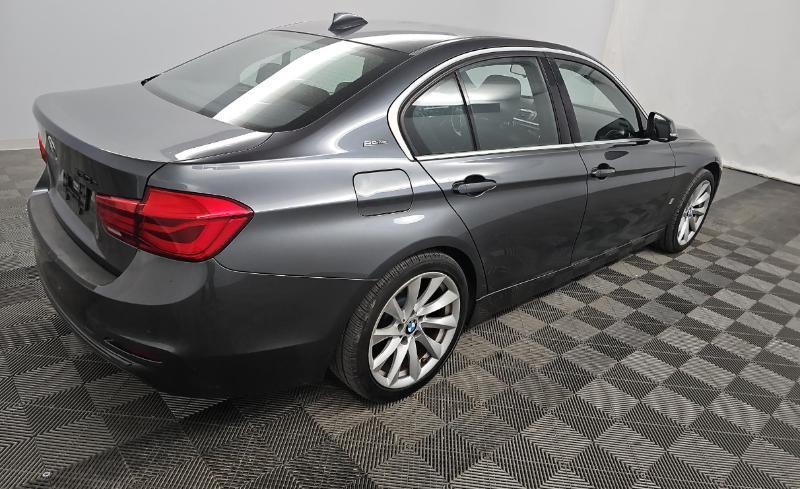 BMW 3 Series 330e iPerformance Plug-In Hybrid 2017