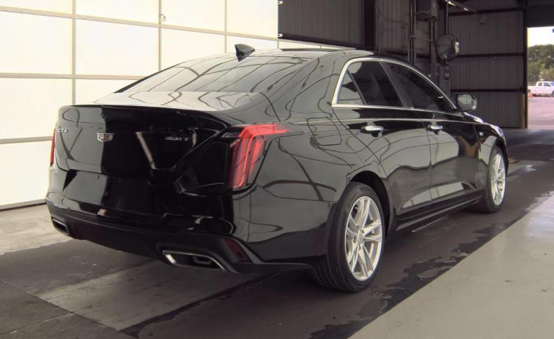 Cadillac CT4 4dr Sdn Luxury 2024