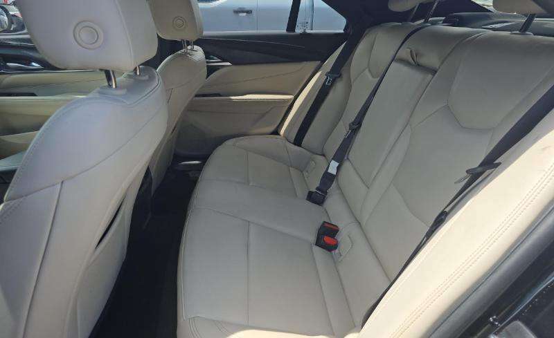 Cadillac CT4 4dr Sdn Luxury 2024