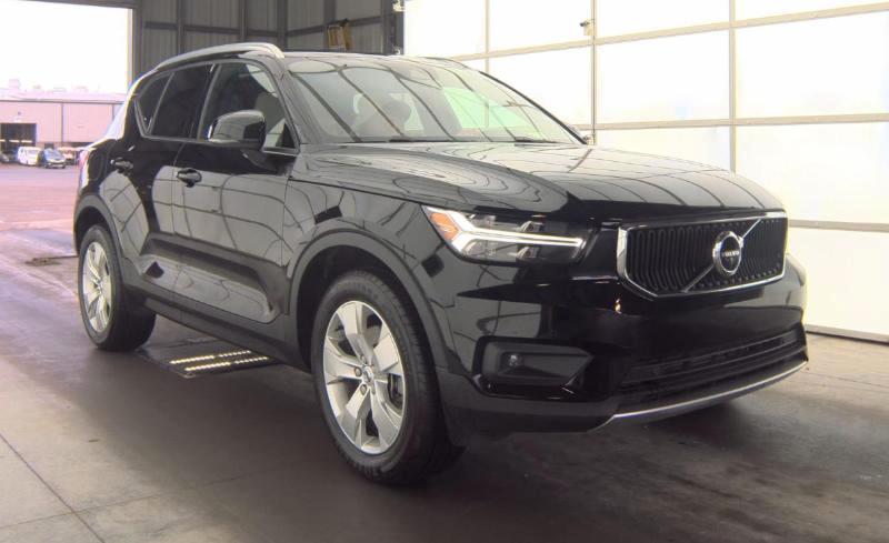 Volvo XC40 T4 FWD Momentum 2022