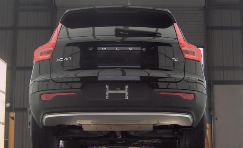 Volvo XC40 T4 FWD Momentum 2022